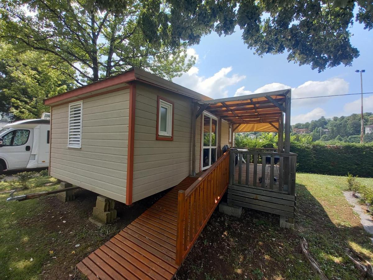 Camping De Rouergue Villefranche-de-Rouergue Exteriér fotografie